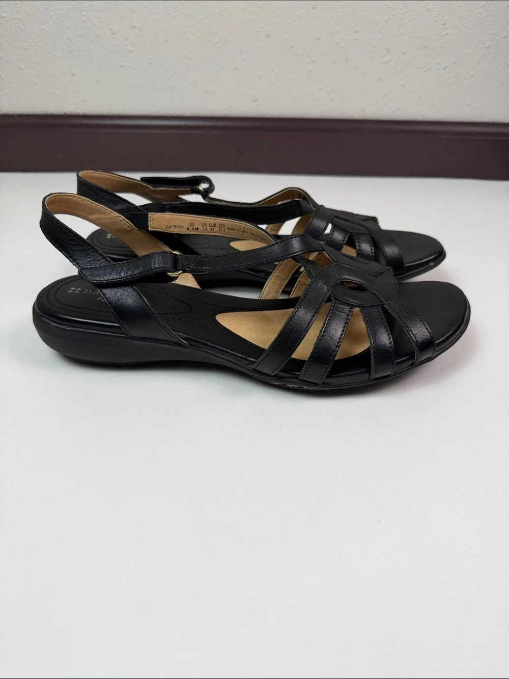 Naturalizer Catrina Black Leather Comfort Slingback 9.5M Walking Comfort Sandals